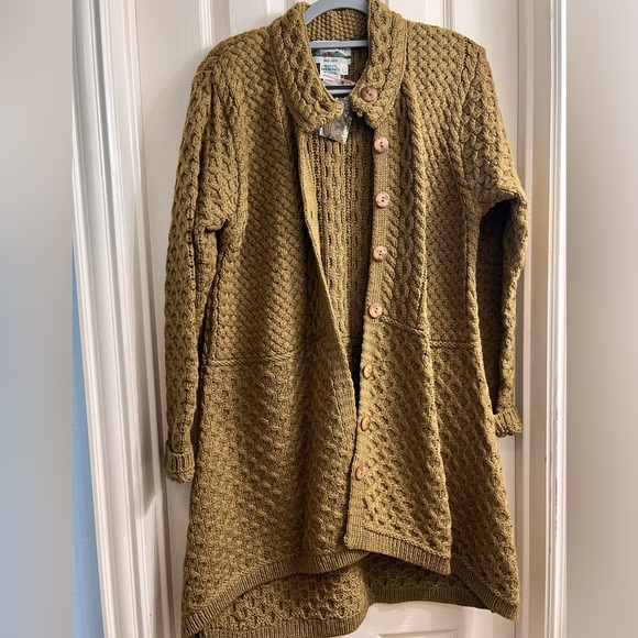 Aran Crafts Olive Wool Sweater Size Large - Picture 3 of 12